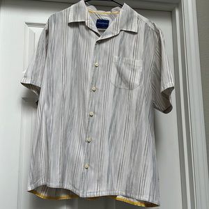 Mens XL Tommy Bahama shirt sleeve shirt
